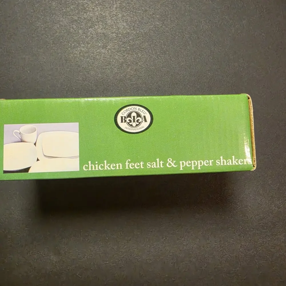 Cordon Bleu Intl Ceramic Novelty Chicken Feet Salt & Pepper Shakers w/ Box